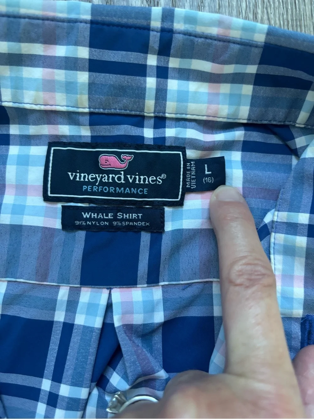 Vineyard Vines boys performance Plaid Button-Down Shirt Size L (16)